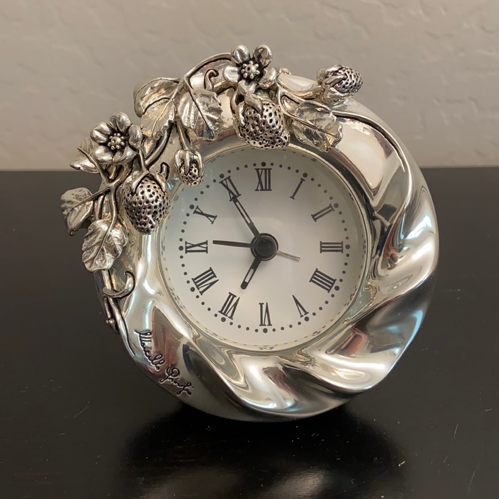 NWT Marcello Giorgio Clock Strawberries